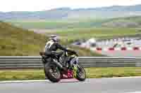 cadwell-no-limits-trackday;cadwell-park;cadwell-park-photographs;cadwell-trackday-photographs;enduro-digital-images;event-digital-images;eventdigitalimages;navarra;no-limits-trackdays;peter-wileman-photography;racing-digital-images;trackday-digital-images;trackday-photos